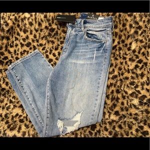 Fashion Nova size 9 brand new mom jeans